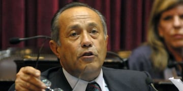 Adolfo Rodríguez Saá se retiró del recinto y su sobrino lo criticó