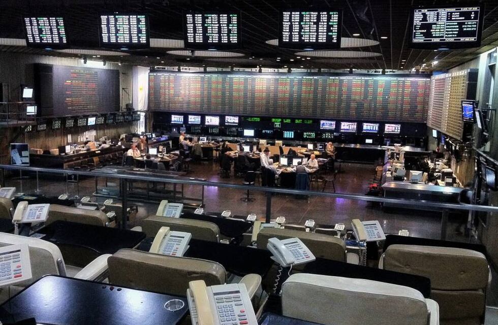 Todas las cotizaciones alternativas del dólar ya superaron los $300
