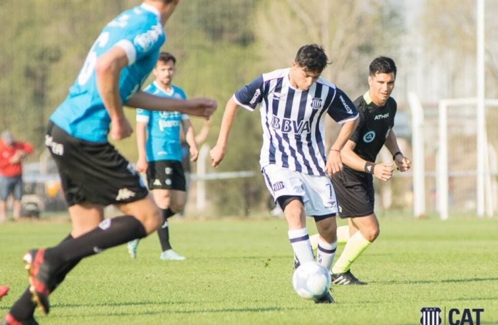 Belgrano y Talleres juegan por el título en Cuarta división de la Superliga