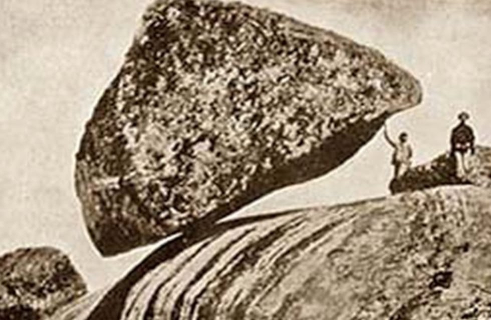 Tandil: se cumplen 108 años de la caída de la mítica Piedra Movediza
