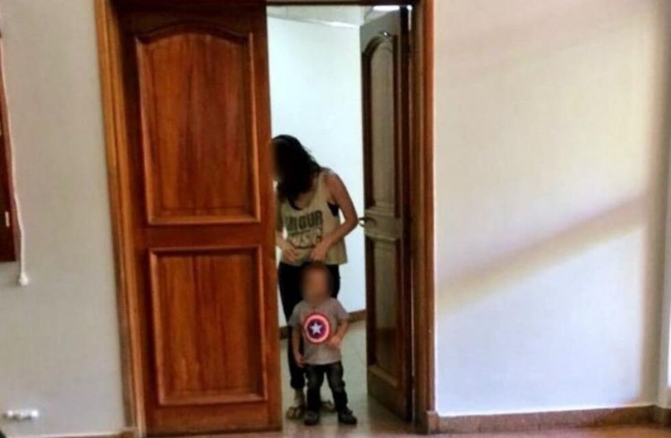 Apareció una familia que quiere cuidar al nene que su mamá dejó en los Tribunales de San Juan