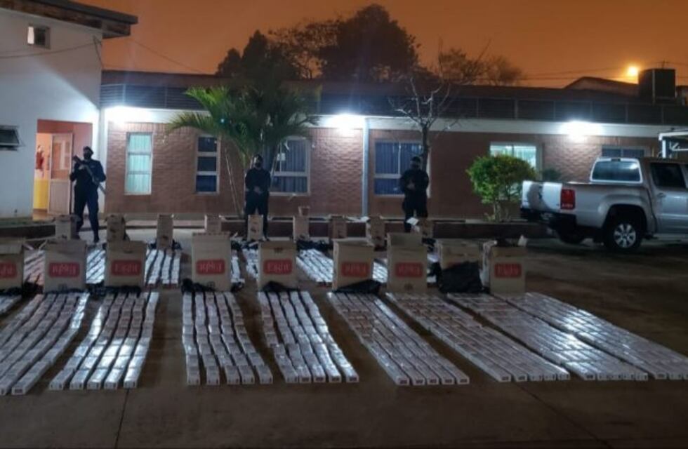 La policía decomisó 900 gruesas de cigarrillos ingresados desde Paraguay
