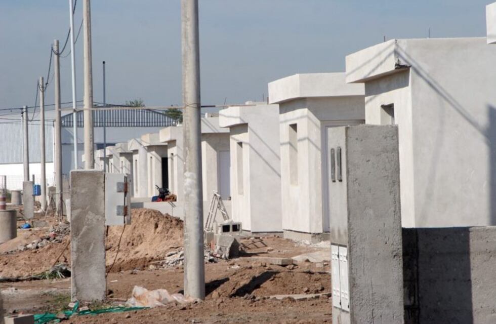 Arroyito: se entrega la vivienda 361 en el cierre de la gestión de Cravero
