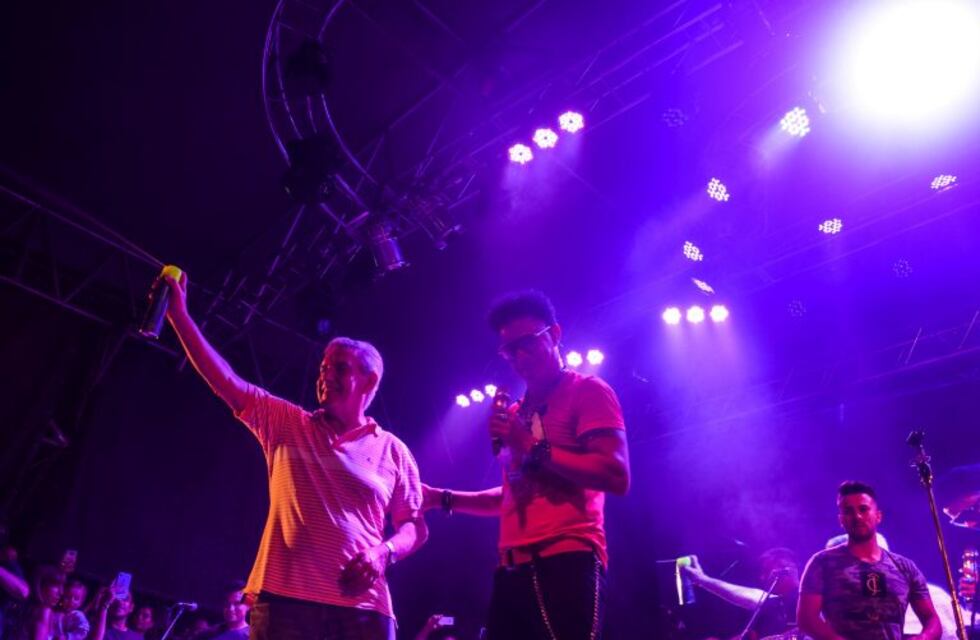 Unquillo y la primer noche de los corsos 2020