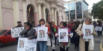 Marcha por Gimena Bernasar en Salta (La Gaceta)