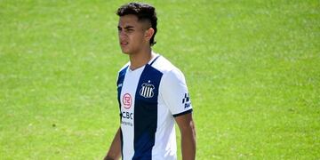 El pibe David Romero, con sólo 16 años, ya firmó su primer contrato\u002E