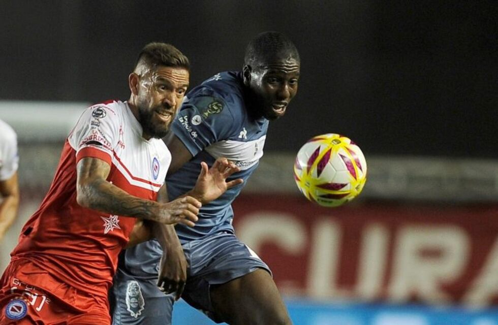 Gimnasia define el equipo que recibirá a Argentinos Juniors por la Copa de la Superliga