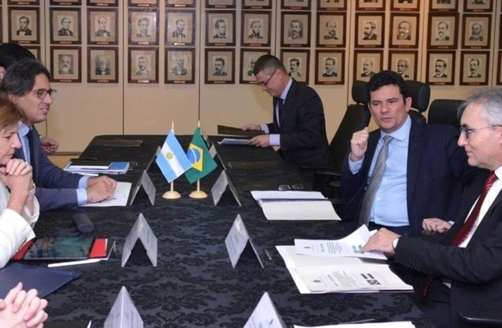 Los policías del Mercosur podrán cruzar las fronteras para perseguir criminales