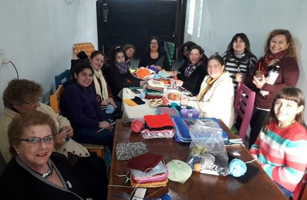 Continúa el Tejetón solidario en Punta Alta