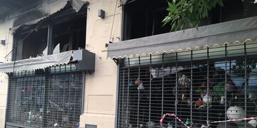 Incendio en Mercado de Luces, un comercio ubicado en Callao y Gu00fcemes, en Rosario.