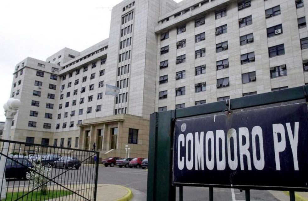 Por una falla informática, están paralizados todos los juzgados y tribunales