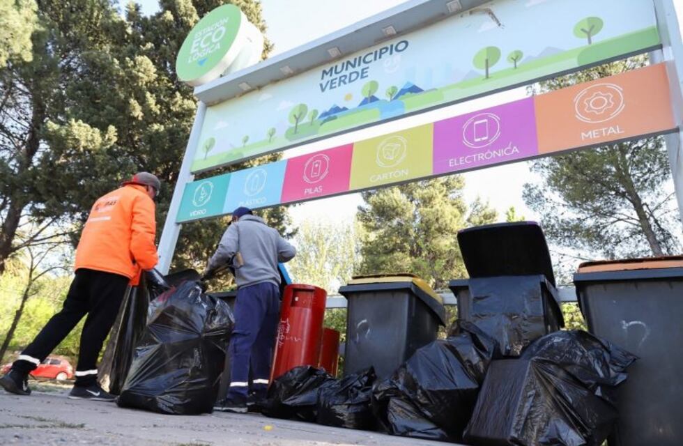 Instalan más estaciones ecológicas en San Rafael