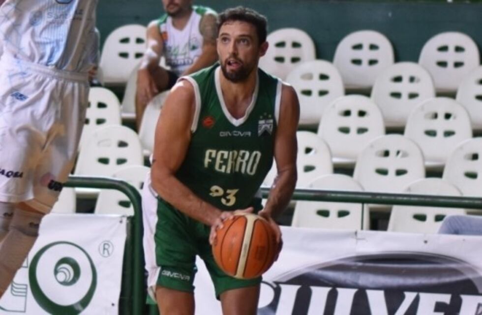 Mariano Fierro acordó con Comunicaciones de Mercedes