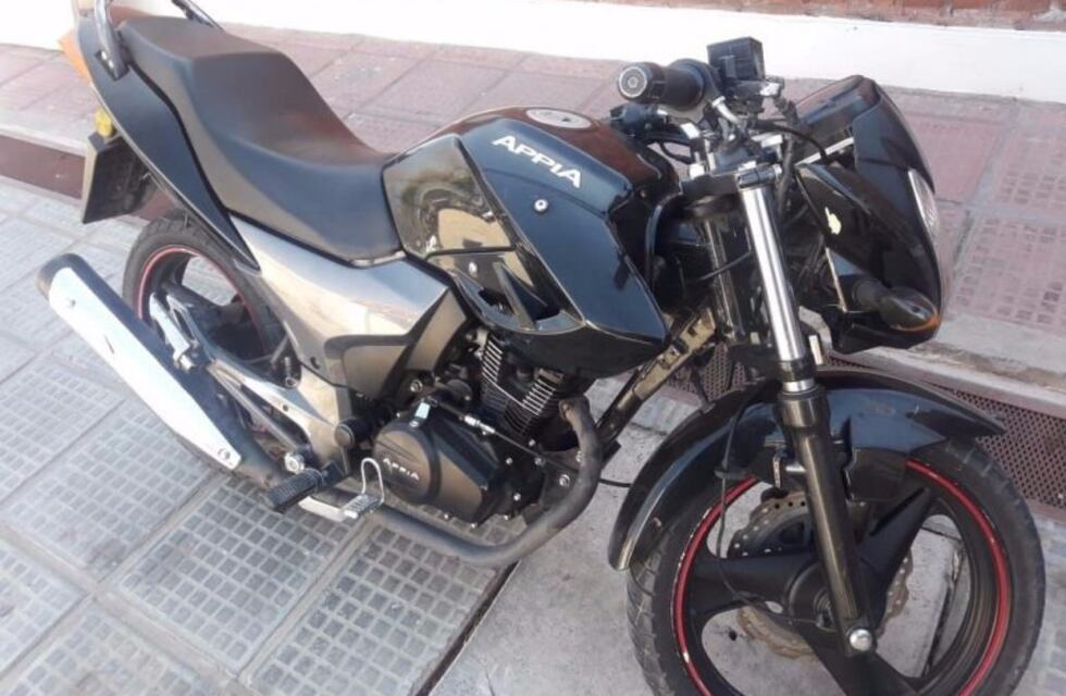 Encontró su moto robada, estacionada en pleno centro puntano