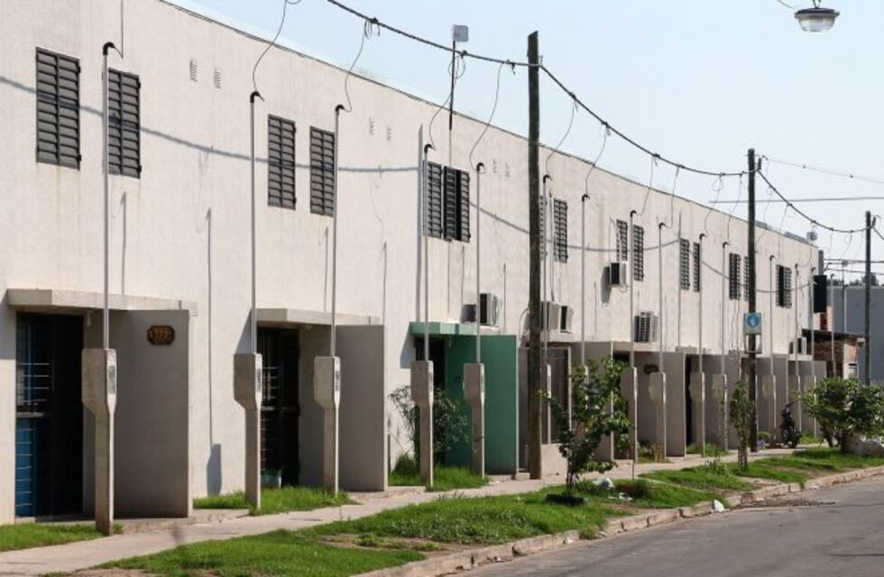 La Provincia denunció ante Fiscalía una red de estafa con viviendas sociales en la zona oeste