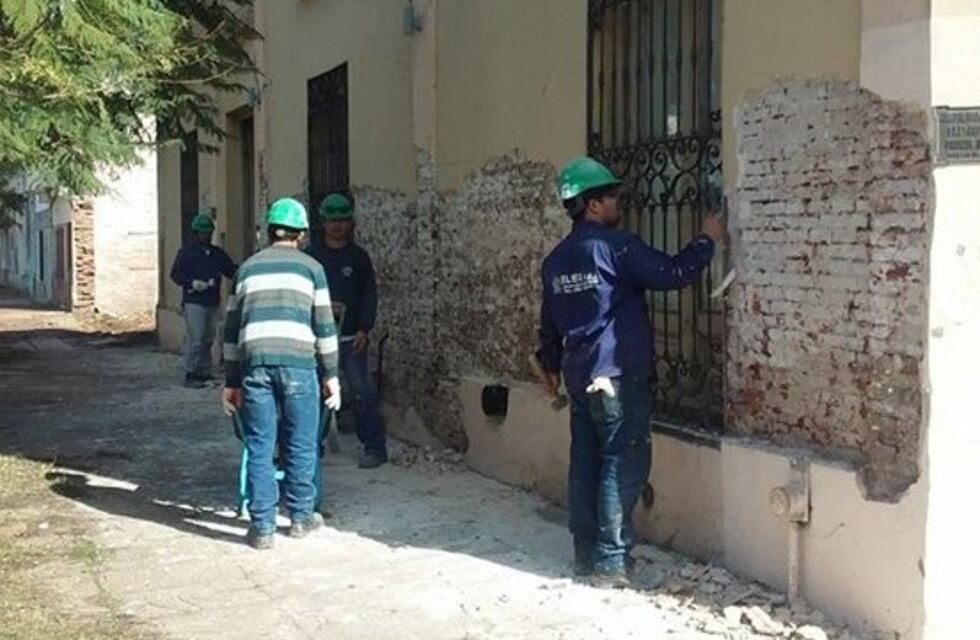 Comenzaron los trabajos de remodelación y ampliación del edificio municipal de General Rojo