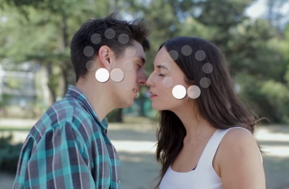 Tildado: el nuevo y tierno video de Hecatombe!