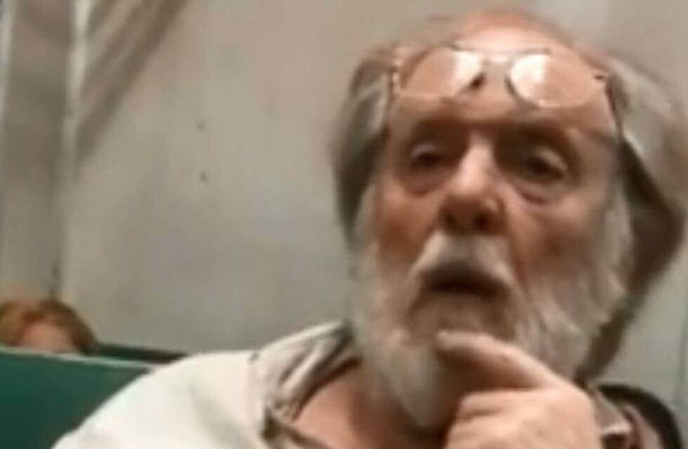 Fotografió a una chica en el tren y simuló un infarto ante el escrache de los pasajeros