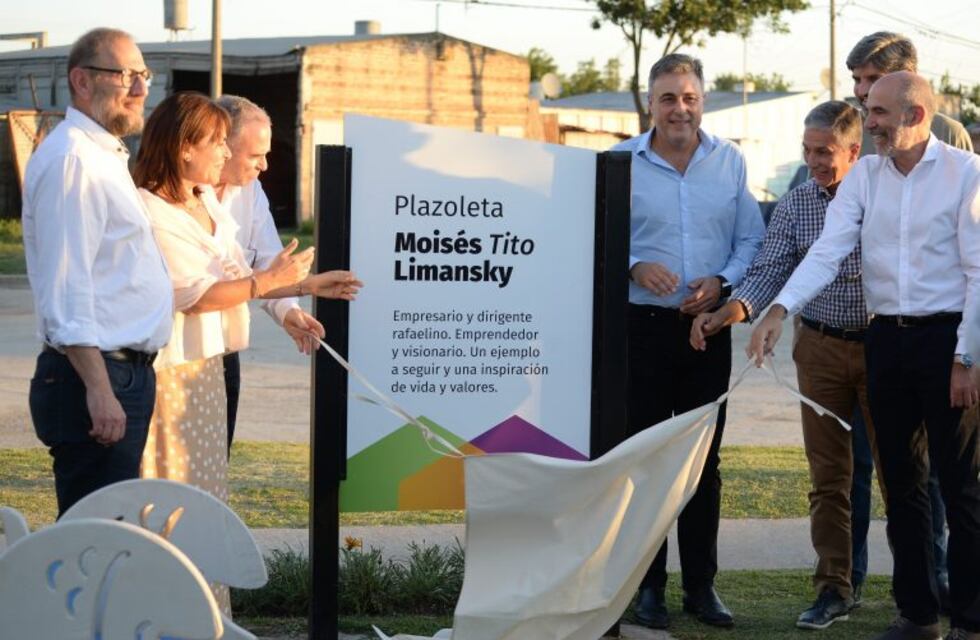 La plazoleta del barrio Güemes ya se llama "Moisés Limansky"