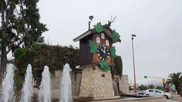 Reloj Cucú nublado en Carlos Paz. (Foto: VíaCarlosPaz).