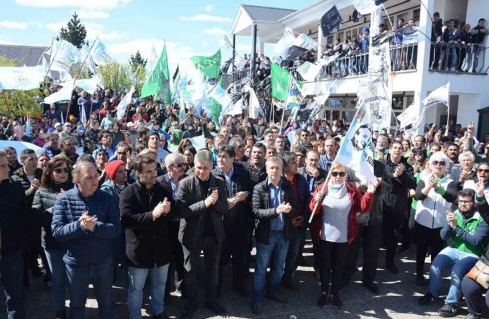 Rinden homenaje a Néstor Kirchner a 8 años de su muerte