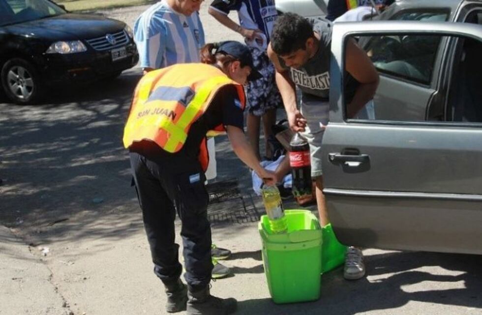 Alcohol, arma de fuego y detenidos en el "operativo primavera"