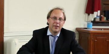 Saglione buscó aclarar que en Santa Fe la carga tributaria de la factura de la luz es casi nula\u002E (Archivo)