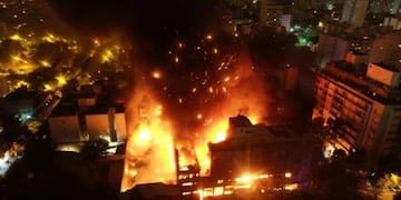 Conmoción en Mar del Plata por el incendio de la distribuidora Torres y Liva