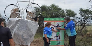 Homenaje a Chuky (Vía Santa Rosa)