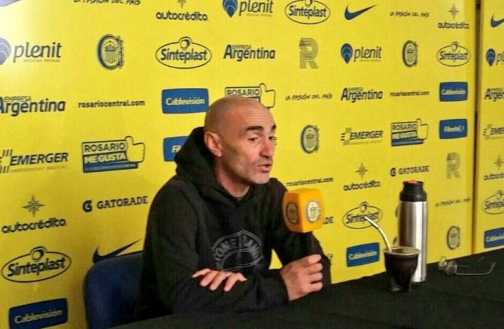 Montero: "Pinola es el mejor zaguero del país"