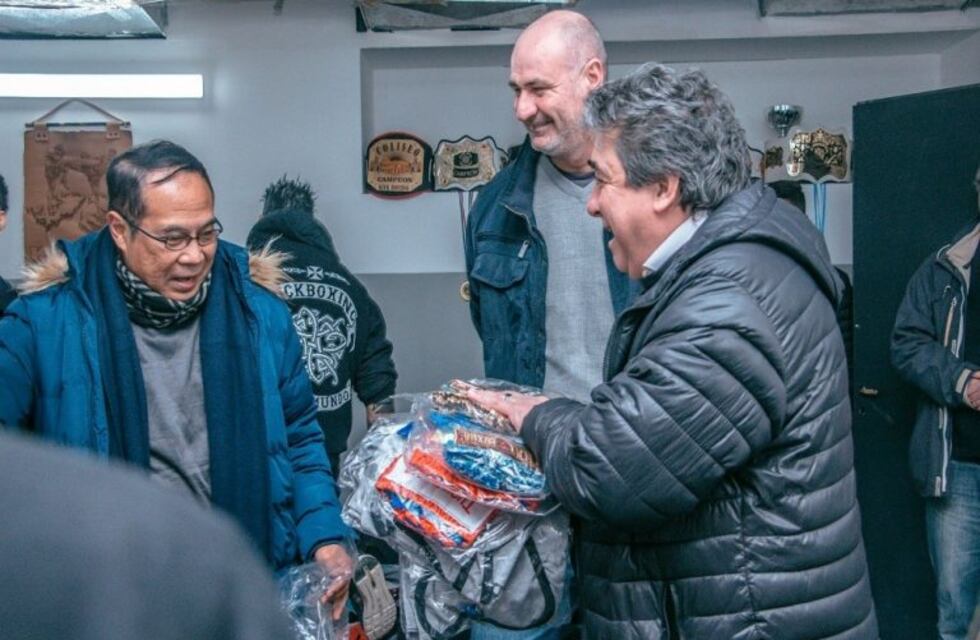 Deportes: Integrantes de Kick Boxing recibieron la visita del Embajador de Tailandia