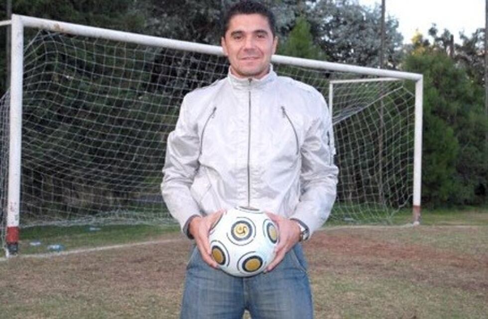 Esteban "Bichi" Fuertes es el nuevo DT de Huracán Las Heras