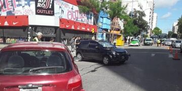 Brutal choque en el microcentro de Mar del Plata: una mujer hospitalizada (Foto: Ahora Mar del Plata)