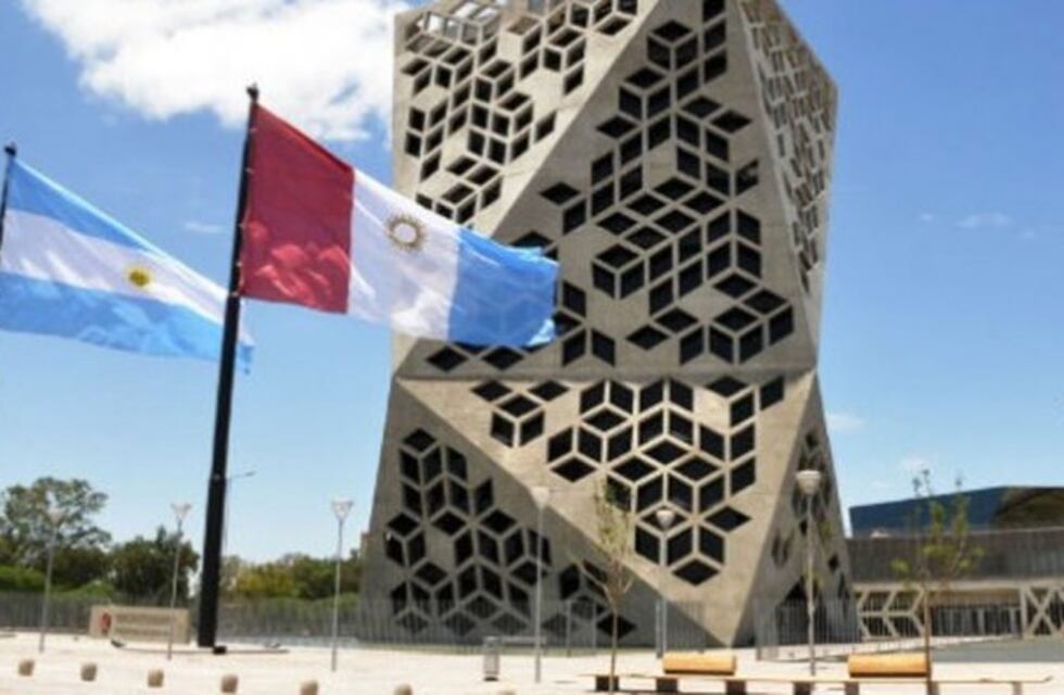 El aumento para el personal jerárquico de la salud en Córdoba, será en un sólo tramo