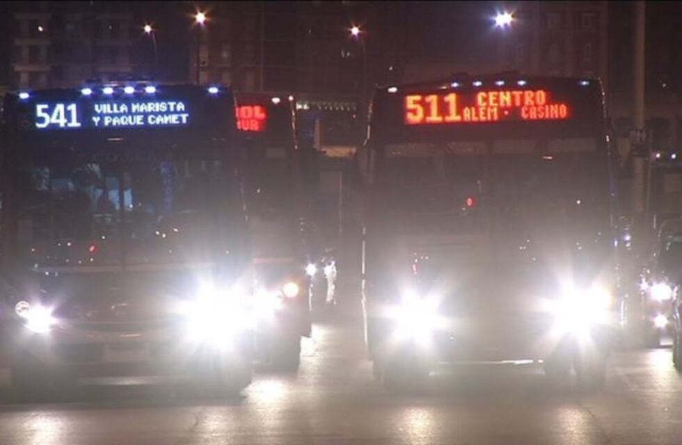 Por cuarta noche consecutiva, los colectiveros de Mar del Plata hacen paro