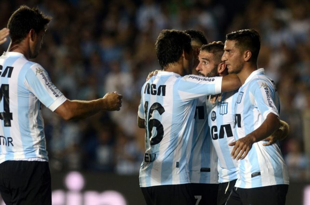DYN33, BUENOS AIRES 18/02/2017, RACING VS HURACAN. FOTO: DYN/JAVIER BRUSCO.