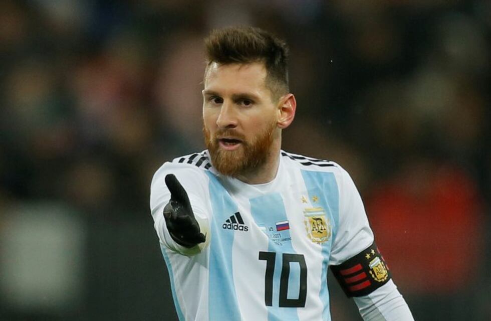 Por segunda vez, aparece destrozada la estatua de Messi