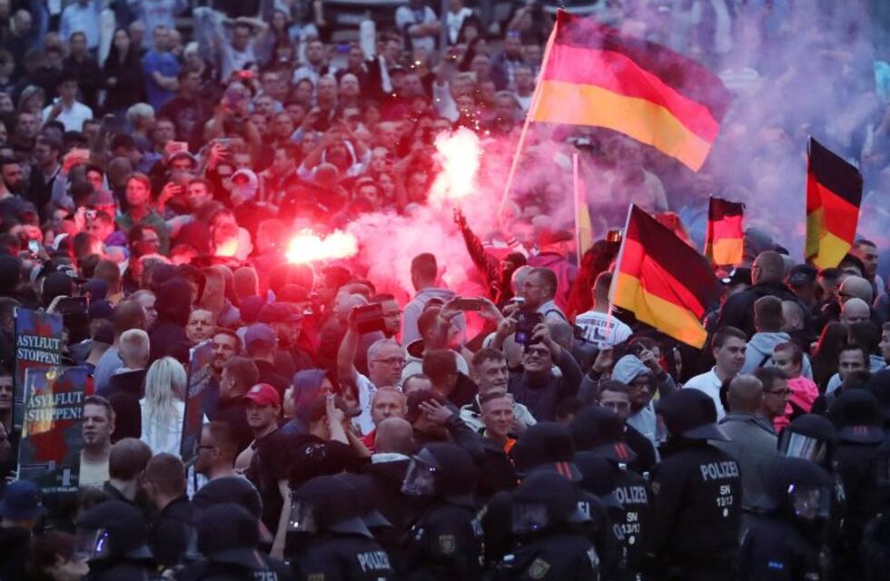 Merkel: el acoso xenófobo no tiene lugar en Estado de derecho