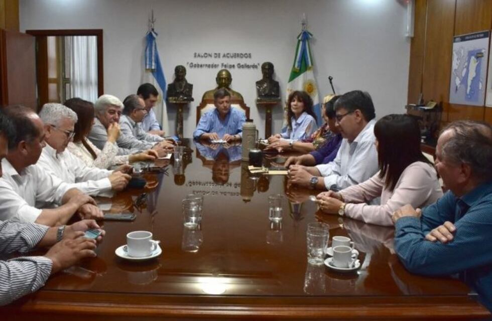 Peppo se reunió con intendentes de Cambiemos por la quita del Fondo Sojero