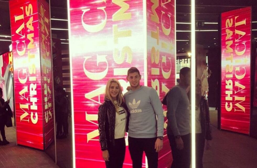 La ex novia de Emiliano Sala sostiene que el jugador está vivo en una isla