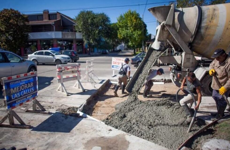 Fue denunciado un empleado de Vialidad que llevaba hormigón a una casa particular