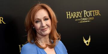 Author J\u002EK\u002E Rowling attends the \