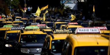 Habrá más aumentos en la Ciudad de Buenos Aires: los taxis modificarán su ficha desde septiembre.