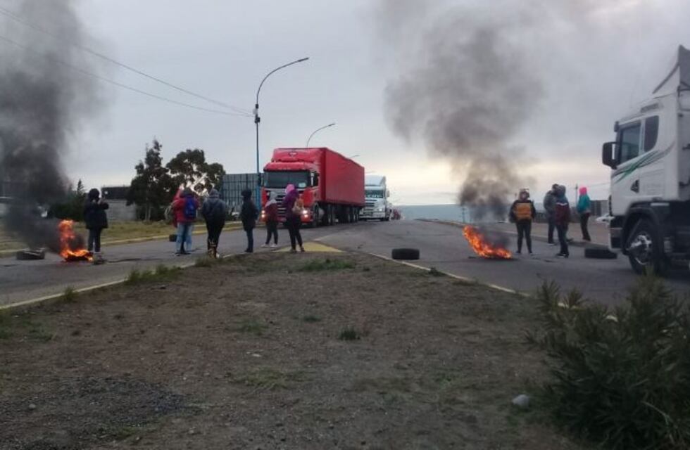 Se levantó el nuevo corte de ruta en el acceso norte