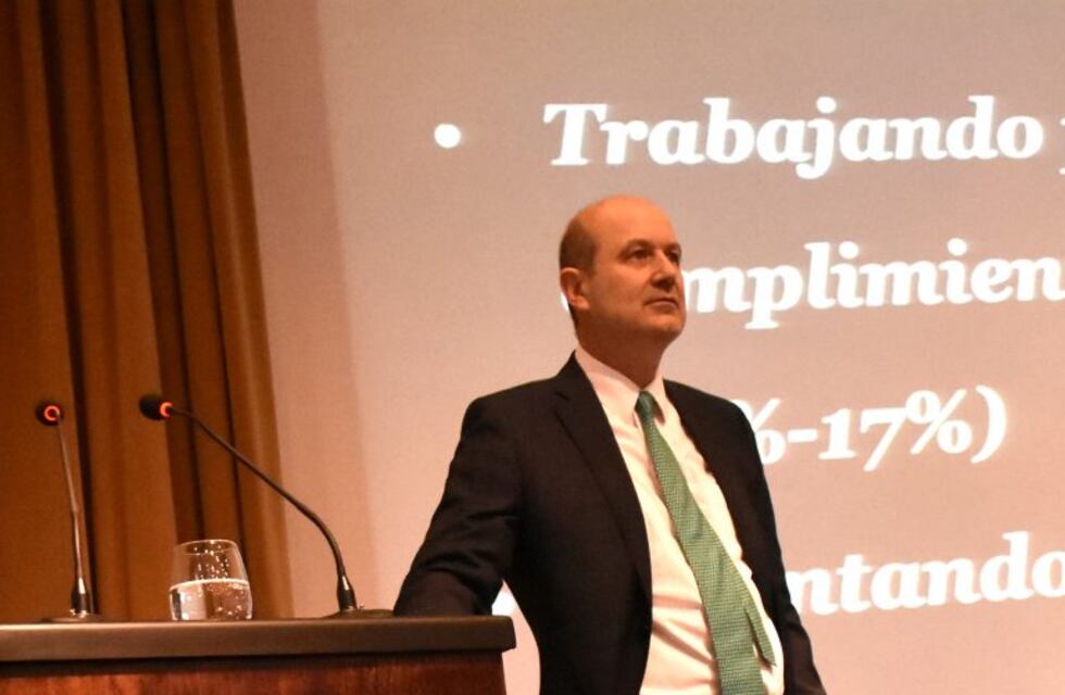 Las reservas cerraron julio con una baja de u$s 986 millones en el mes