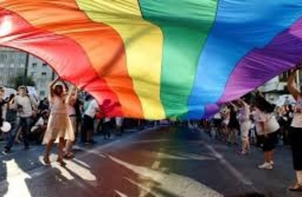 Se diagraman actividades por el "Día del Orgullo en la Diversidad"
