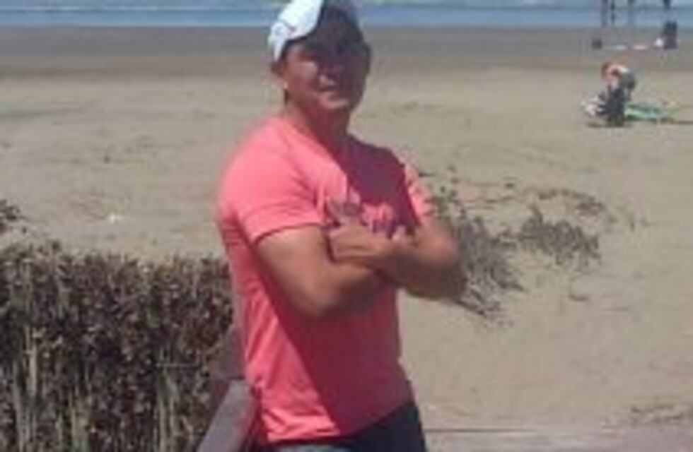 Imágenes religiosas y fotos junto a la víctima: el polémico perfil de Facebook del hombre que mató a su novia y a cinco familiares