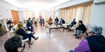 Ricardo Quintela se reunió con titulares de entes nacionales en la provincia