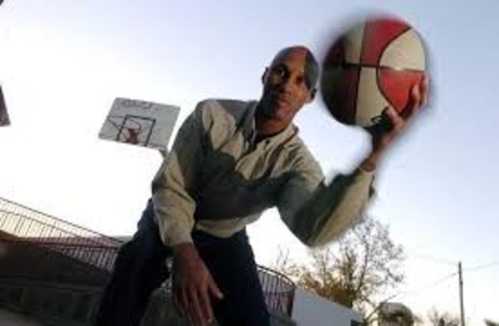 Donald Jones y un ping pong con picardía cordobesa