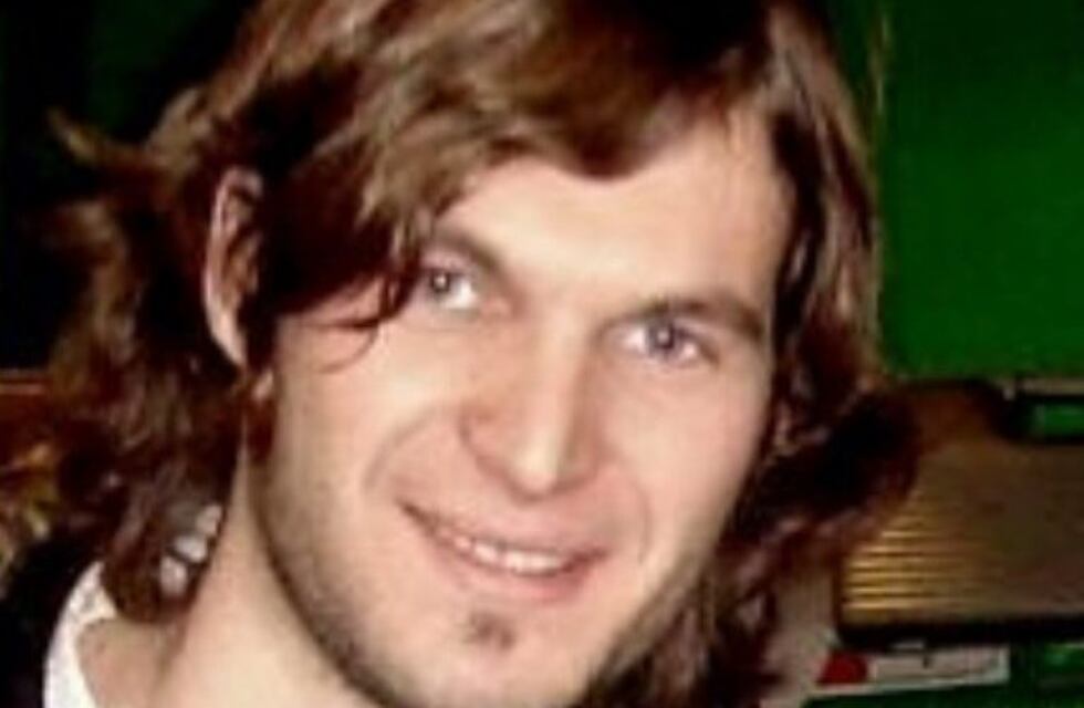 Reconocido bajista santafesino murió al chocar su moto contra una camioneta